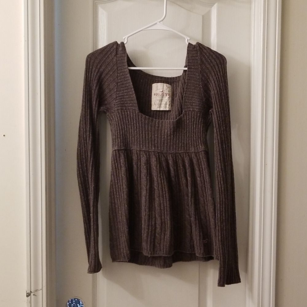 Hollister sweater